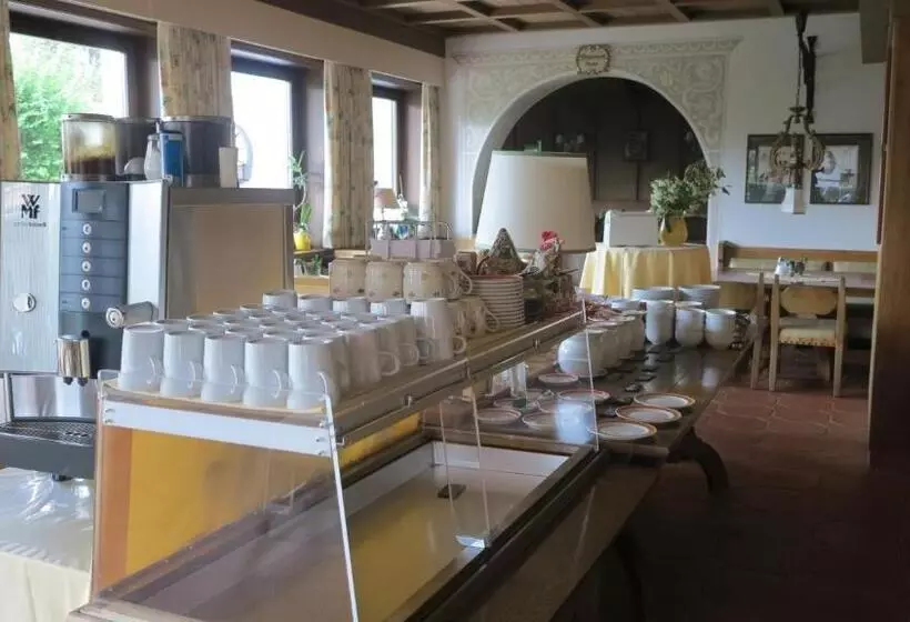 ペンション Gästehaus Am Kurpark