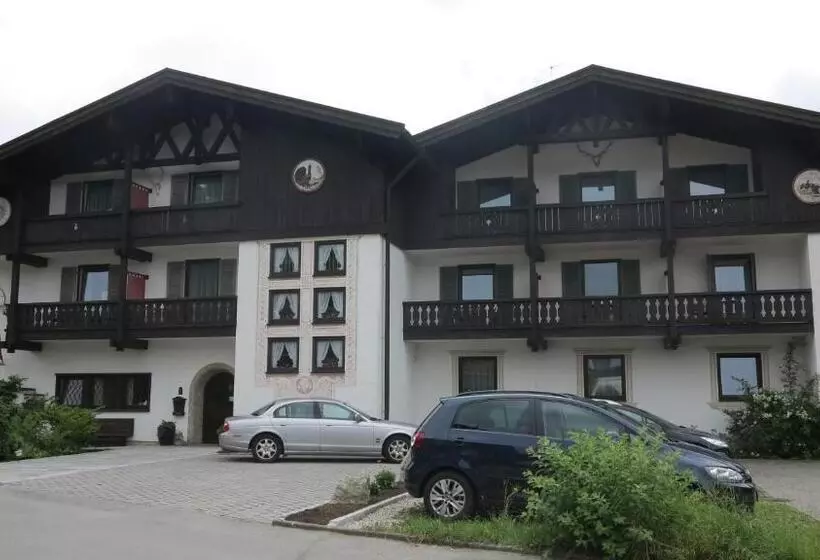 ペンション Gästehaus Am Kurpark