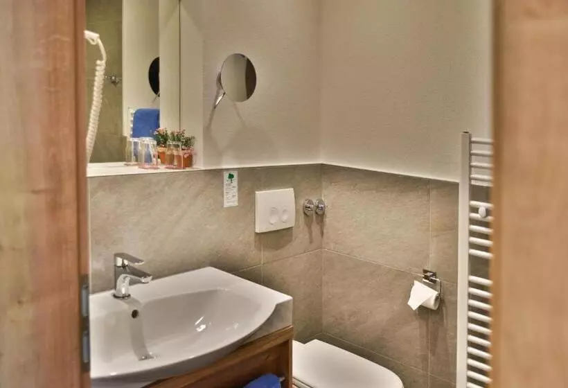 ペンション Gästehaus Am Kurpark