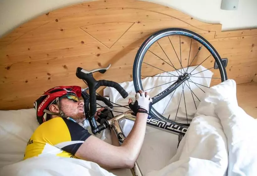 Aamiaismajoitus (B&B) Bresidence Edelweiss