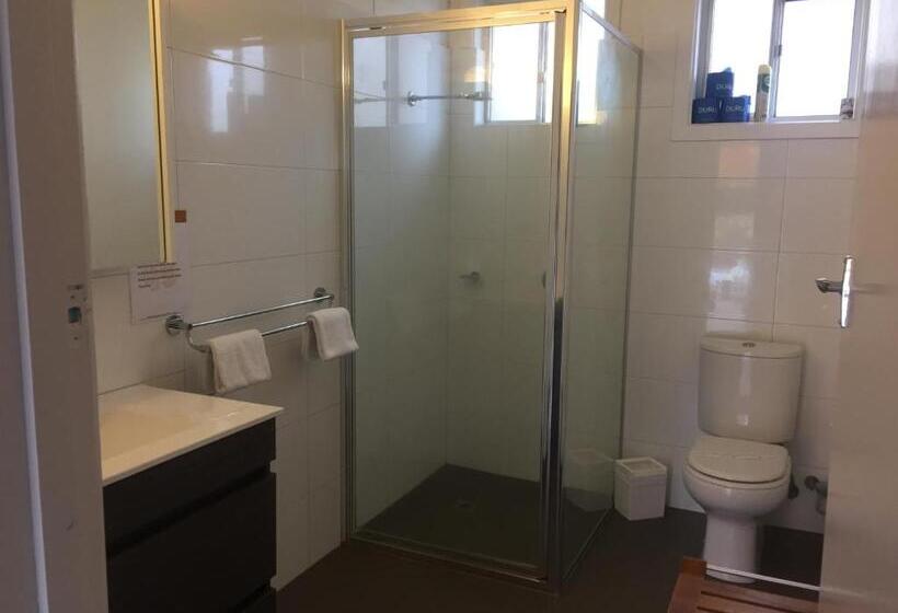 Buffalo Motel And Country Retreat