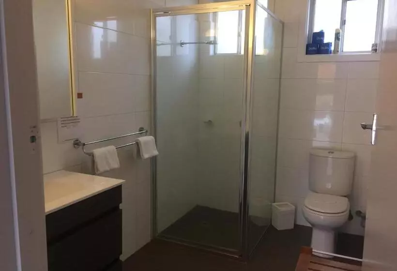 Buffalo Motel And Country Retreat