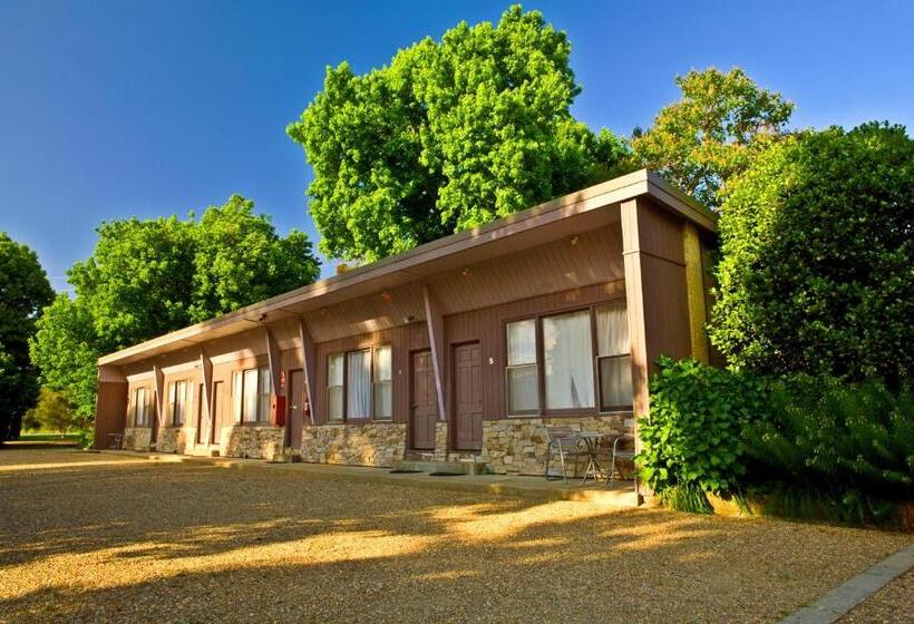 Buffalo Motel And Country Retreat