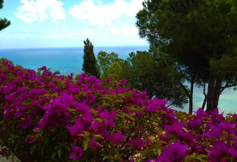 Claro De Lua Circeo B&b