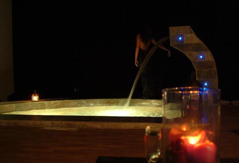 Claro De Lua Circeo B&b