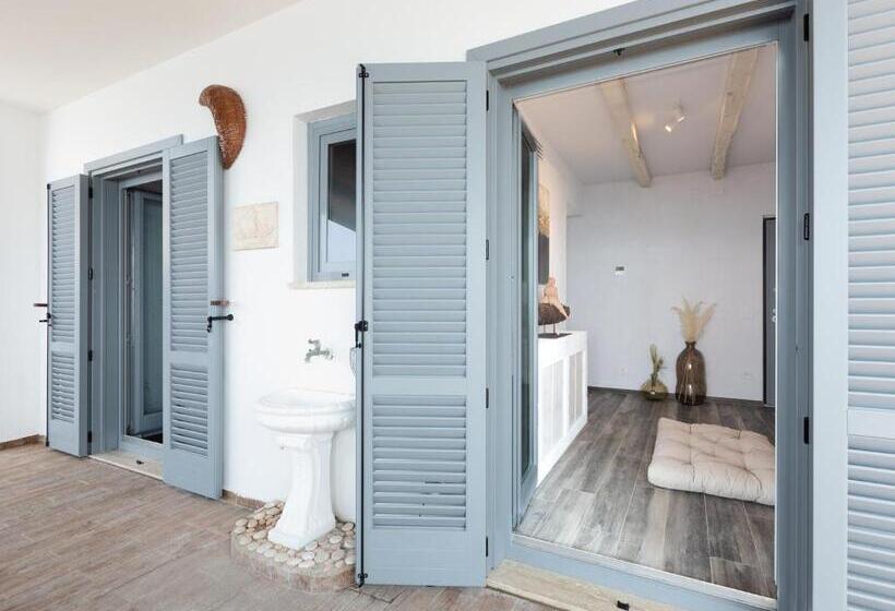 Claro De Lua Circeo B&b