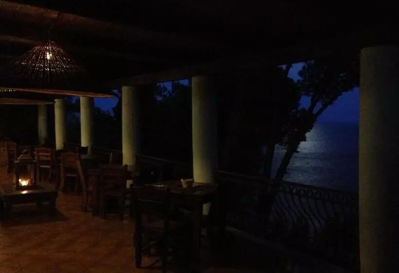 Claro De Lua Circeo B&b