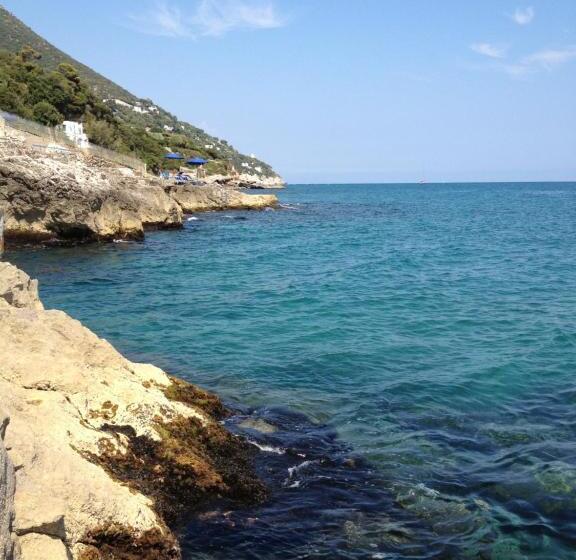 Claro De Lua Circeo B&b