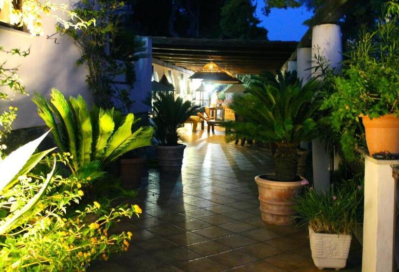 Claro De Lua Circeo B&b