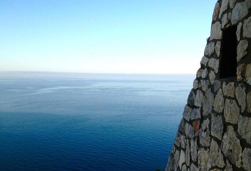 Claro De Lua Circeo B&b