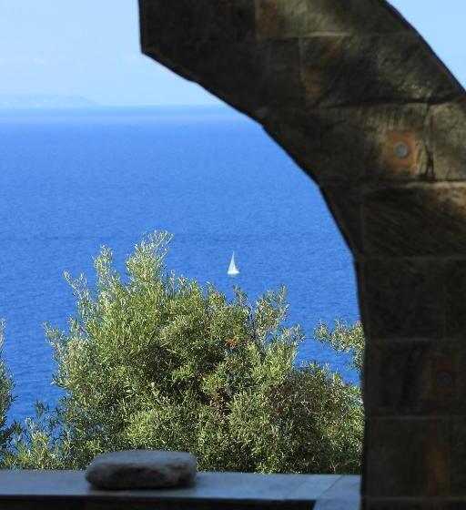 Claro De Lua Circeo B&b