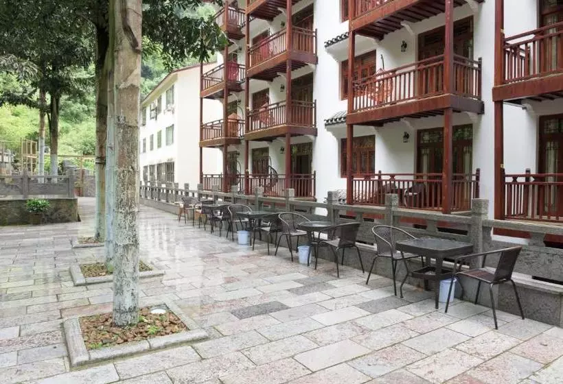 Hotelli Alley Mountain View Garden