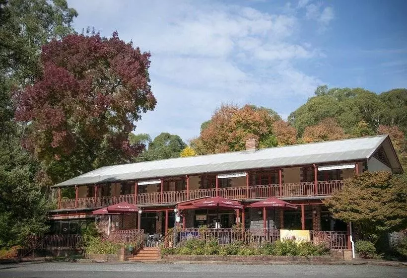Hotelli Black Spur Inn