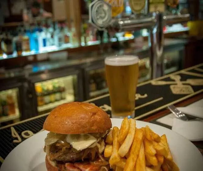 Hotelli Black Spur Inn