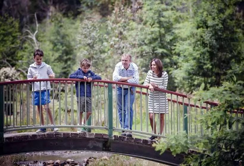 Hotelli Black Spur Inn