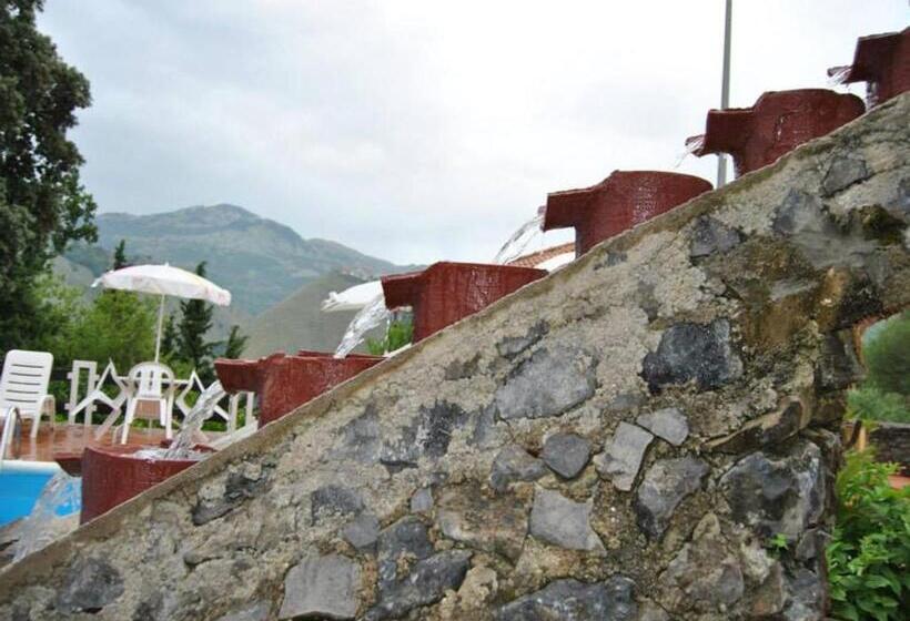 בית מלון כפרי Brutium