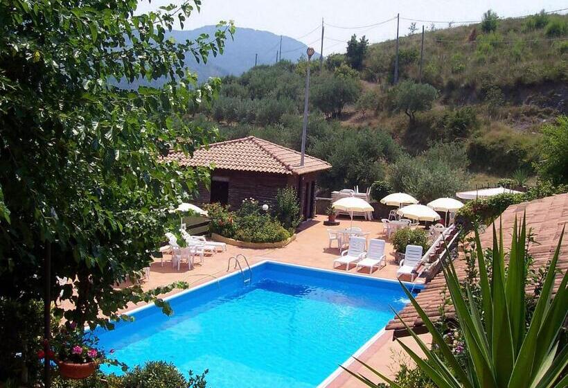 בית מלון כפרי Brutium