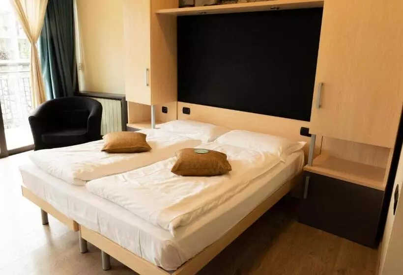 Hotelli Camping Europa