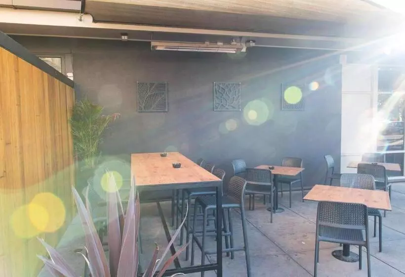 هتل Nightcap At Hendon