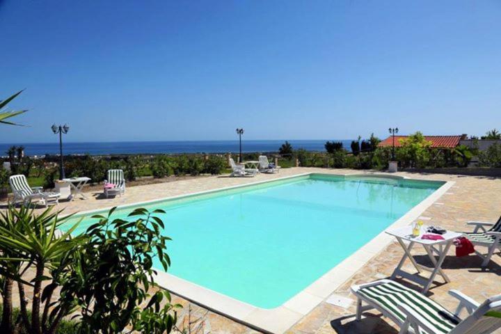 ホテル Tenuta Li Fani Residence