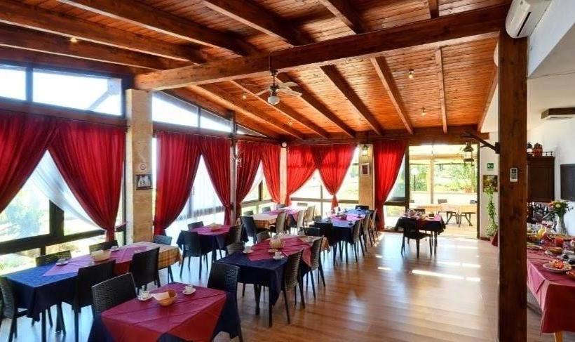 ホテル Tenuta Li Fani Residence