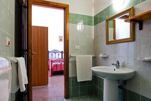 ホテル Tenuta Li Fani Residence