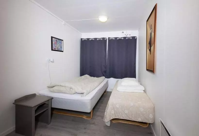 Kaikanten Rorbuer   Røst