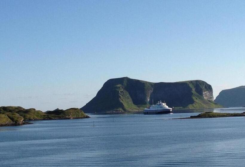 Kaikanten Rorbuer   Røst