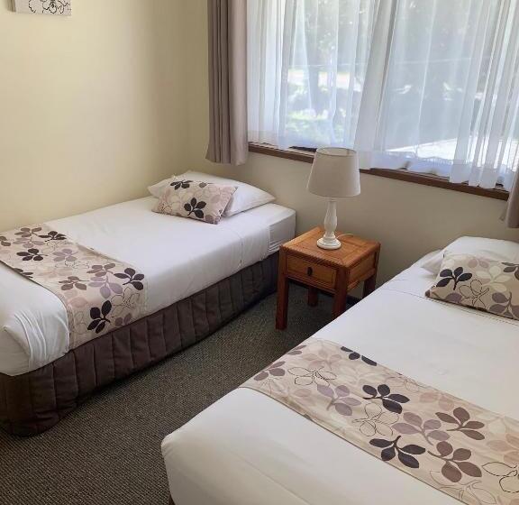 Montville Holiday Apartments