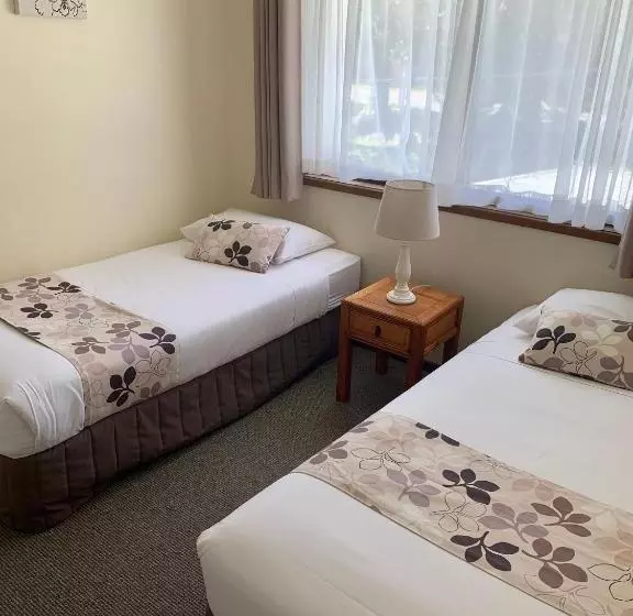 Montville Holiday Apartments