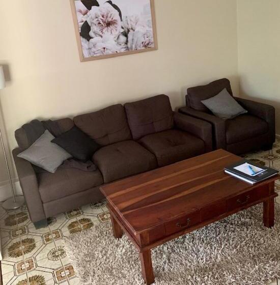 Montville Holiday Apartments