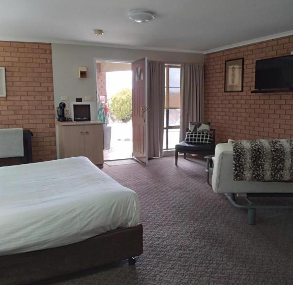 فندق على الطريق Bristol Hill Motor Inn