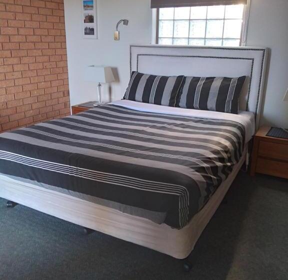 فندق على الطريق Bristol Hill Motor Inn