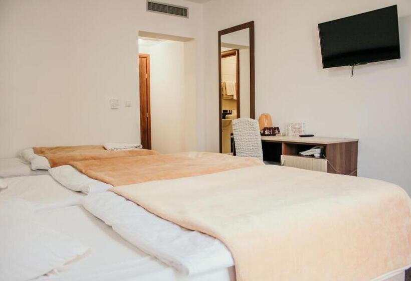 فندق على الطريق Villa Matic