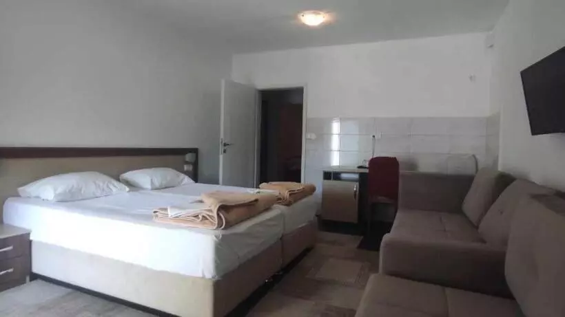 مُتل Villa Matic