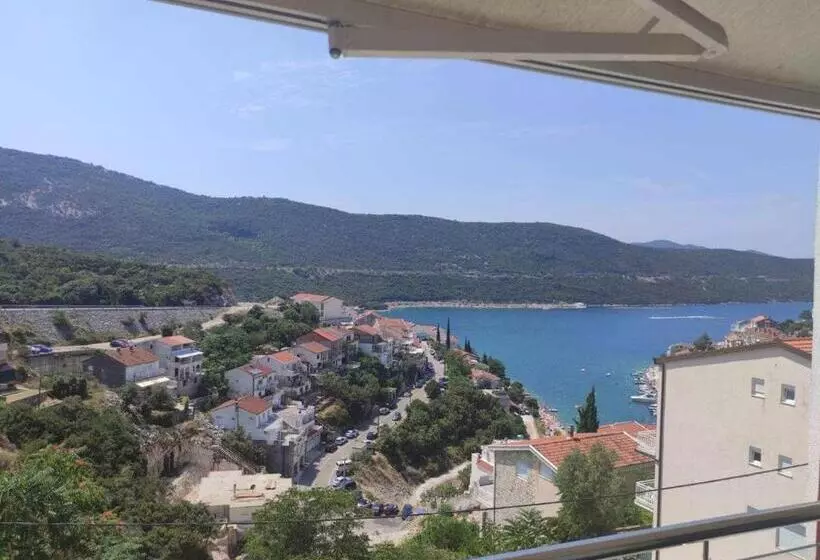 مُتل Villa Matic