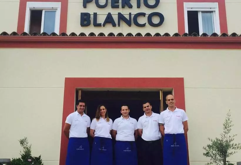 ペンション Hostal Restaurante Puerto Blanco