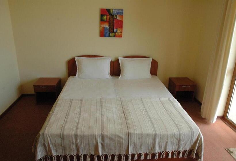 پانسیون Terra Guest House