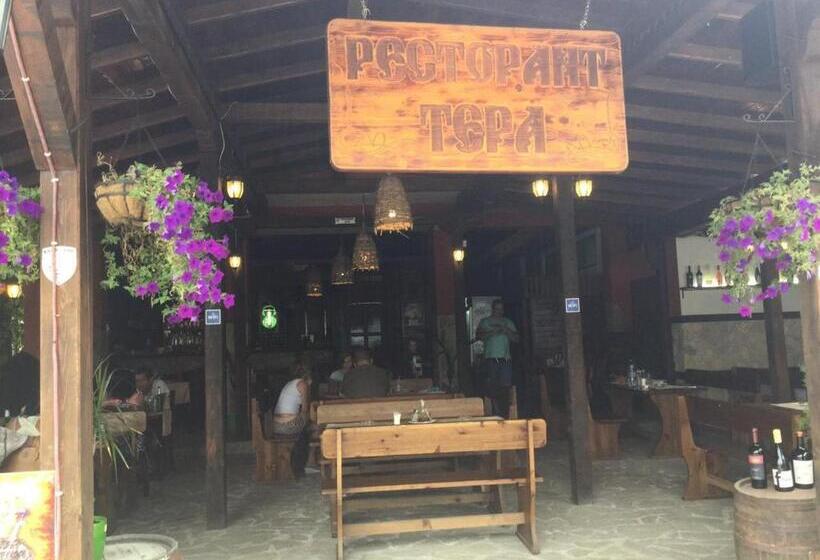 پانسیون Terra Guest House