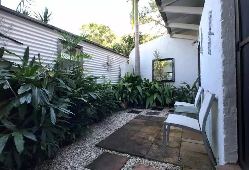 پانسیون Treetops Everglades Villa