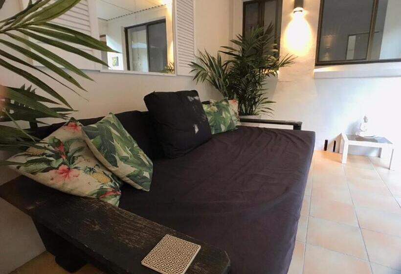 פנסיון Treetops Everglades Villa