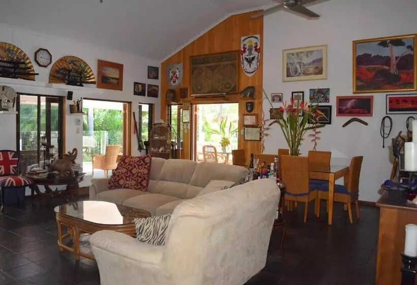 South Pacific Bed & Breakfast