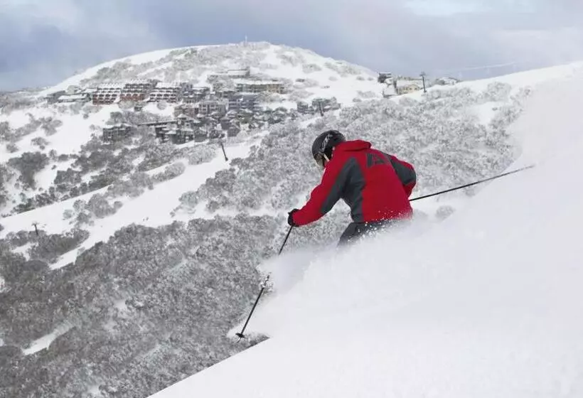 White Crystal Apartments