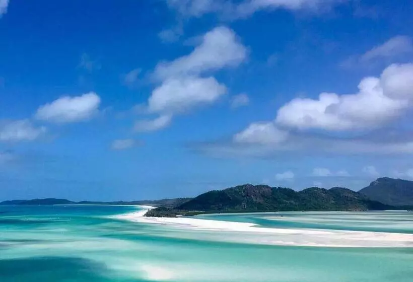 Retkeilymaja Backpackers By The Bay