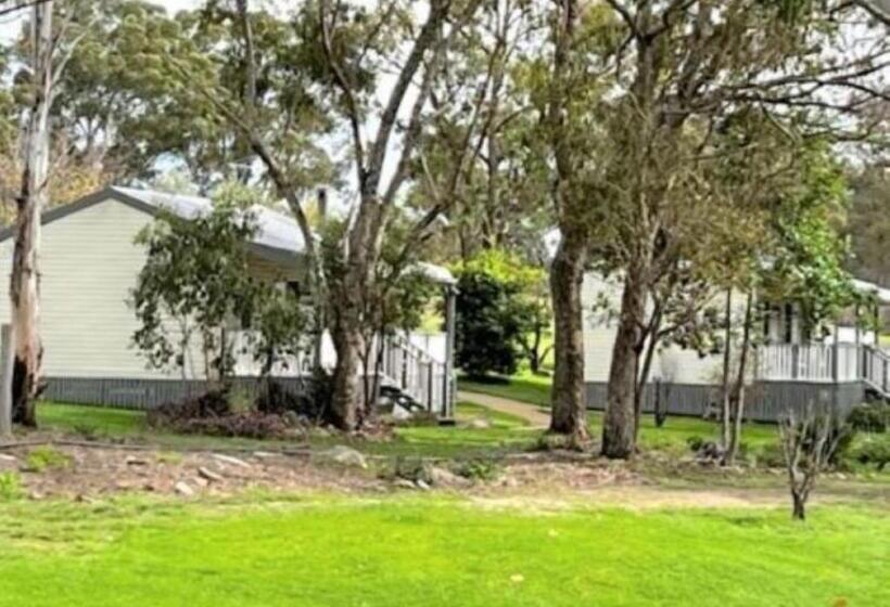 민박 Granite Gardens Cottages & Lake Retreat