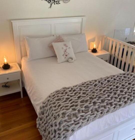 민박 Granite Gardens Cottages & Lake Retreat