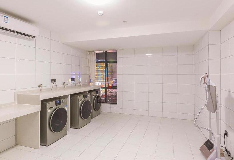 Lavande Hotels Guangzhou South Railway Station Qifuxincun