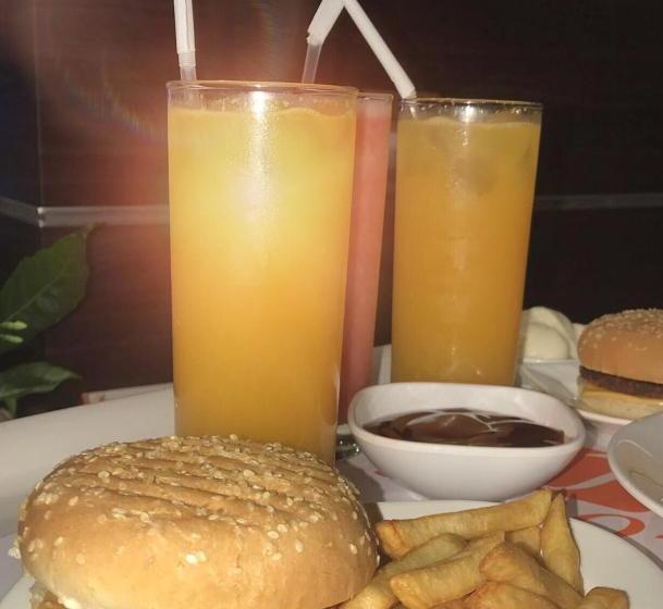 호텔 Louts Arabiya Apart