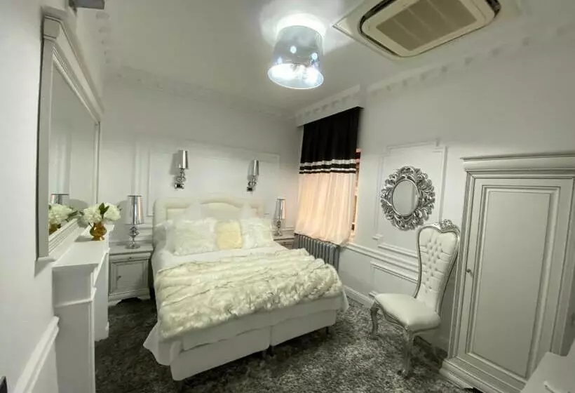 Hotel President Luxury