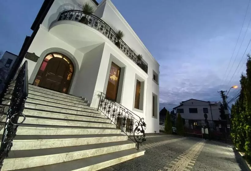 Hotel President Luxury